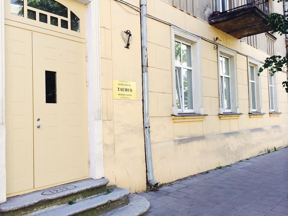 Guest House Taurus VNO Extérieur photo